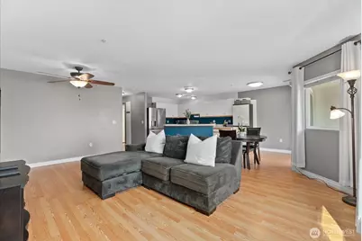 1318 37th Street #1408, Everett, WA 98201 - Photo 4