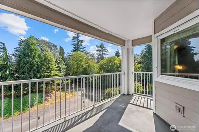 1318 37th Street #1408, Everett, WA 98201 - Photo 1