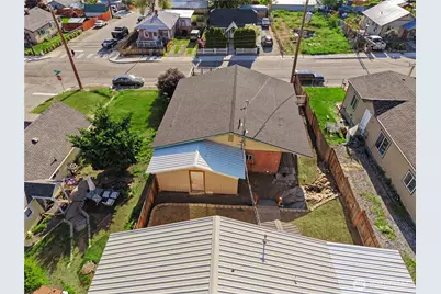 802 S Chelan Avenue, Wenatchee, WA 98801 - Photo 8