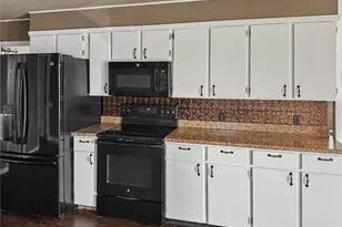 802 S Chelan Ave, Wenatchee, WA 98801 - Photo 26