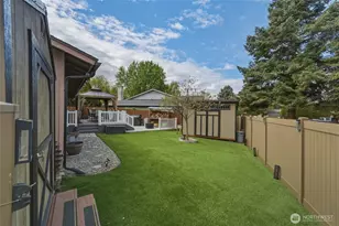 353 SE Highland Park Dr, College Place, WA 99324 - Photo 30