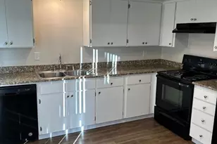 225 N 21st St, Mount Vernon, WA 98273 - Photo 4