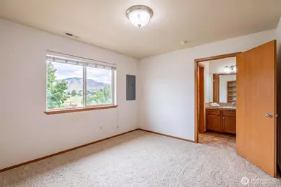 1005 Cascade Street, Wenatchee, WA 98801 - Photo 12