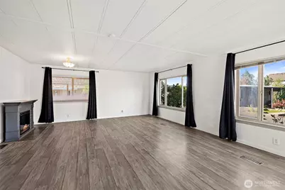 3832 164th Street SW #19, Lynnwood, WA 98087 - Photo 4