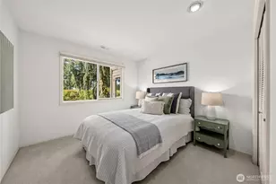 9416 NE 25th St, Clyde Hill, WA 98004 - Photo 30