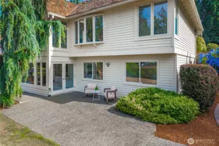 9416 NE 25th St, Clyde Hill, WA 98004 - Photo 36