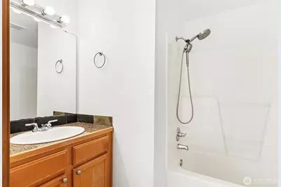 7220 Rainier Drive #105, Everett, WA 98203 - Photo 18
