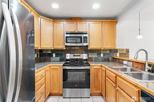 7220 Rainier Dr, Everett, WA 98203 - Photo 6