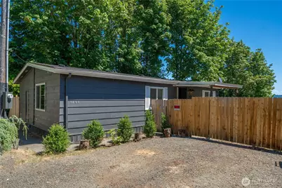 1898 Vista Lane W, Bremerton, WA 98312 - Photo 2