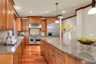 4563 162nd Ln SE, Bellevue, WA 98006 - Photo 10