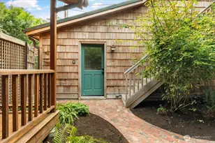 195 Perry Dr, Coupeville, WA 98239 - Photo 32