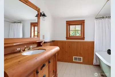 195 Perry Drive, Coupeville, WA 98239 - Photo 24