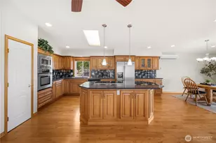 6226 Hinman Dr, Clinton, WA 98236 - Photo 18