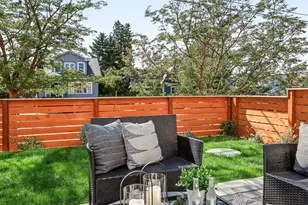 2414 Queen Anne Ave N, Seattle, WA 98119 - Photo 34