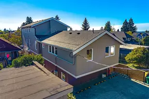 2414 Queen Anne Ave N, Seattle, WA 98119 - Photo 36