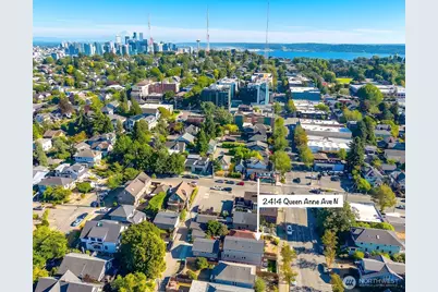 2414 Queen Anne Avenue N, Seattle, WA 98119 - Photo 38