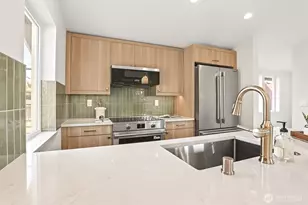 2412 Queen Anne Ave N, Seattle, WA 98119 - Photo 12