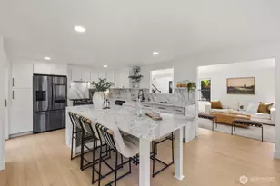 3642 37th Ave W, Seattle, WA 98199 - Photo 10