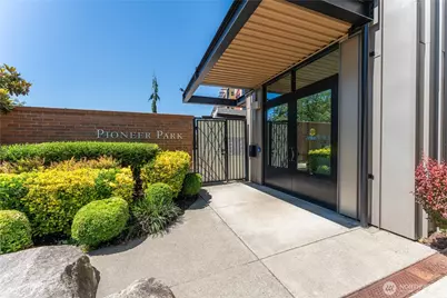 210 W Pioneer #210, Puyallup, WA 98371 - Photo 24