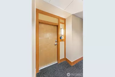 210 W Pioneer #210, Puyallup, WA 98371 - Photo 4
