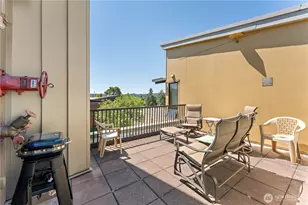 210 W Pioneer, Puyallup, WA 98371 - Photo 22