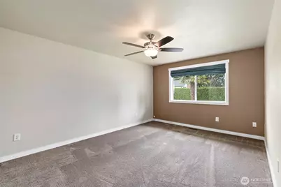 10717 SE 211th Street, Kent, WA 98031 - Photo 20