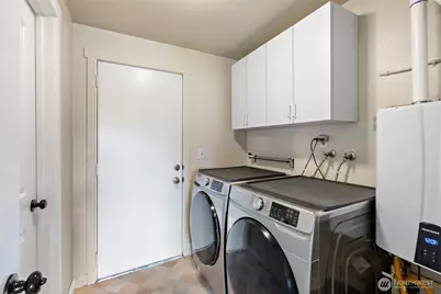 10717 SE 211th Street, Kent, WA 98031 - Photo 24