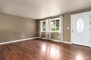 10717 SE 211th St, Kent, WA 98031 - Photo 4