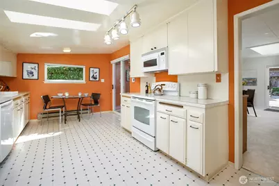 900 NW 134th Street, Seattle, WA 98177 - Photo 8