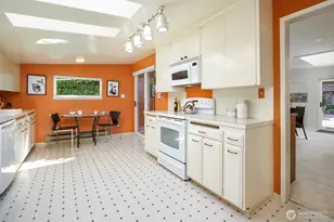 900 NW 134th St, Seattle, WA 98177 - Photo 8