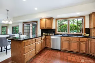 6573 NE Windermere Rd, Seattle, WA 98105 - Photo 12
