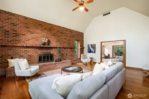 6573 NE Windermere Rd, Seattle, WA 98105 - Photo 4