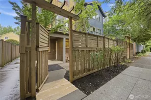 7411 4th Ave NE, Seattle, WA 98115 - Photo 2