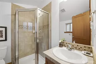 7411 4th Ave NE, Seattle, WA 98115 - Photo 20