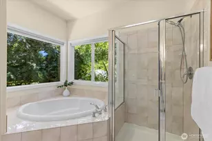 23915 NE 80th St, Redmond, WA 98053 - Photo 26