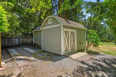 23915 NE 80th Street, Redmond, WA 98053 - Photo 34
