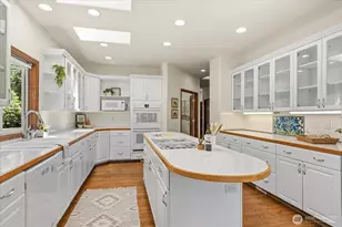 23915 NE 80th St, Redmond, WA 98053 - Photo 22