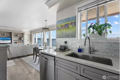334 Lakeside Avenue S #406, Seattle, WA 98144 - Photo 12