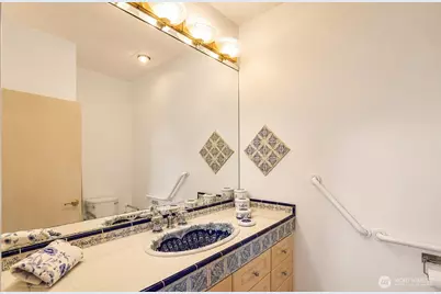 2216 70th Avenue SE, Mercer Island, WA 98040 - Photo 10