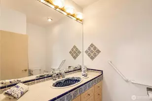 2216 70th Ave SE, Mercer Island, WA 98040 - Photo 10