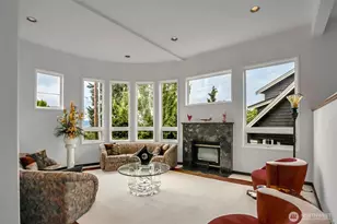 2216 70th Ave SE, Mercer Island, WA 98040 - Photo 2