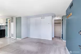 805 1/2 4th Ave SW, Puyallup, WA 98371 - Photo 6
