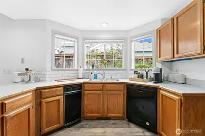 8801 27th Street W #8B, University Place, WA 98466 - Photo 10