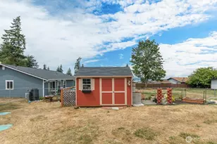 1929 Elhardt St, Camano Island, WA 98282 - Photo 30