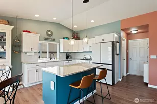 1929 Elhardt St, Camano Island, WA 98282 - Photo 14