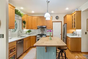 1850 Maple St, Port Townsend, WA 98368 - Photo 8