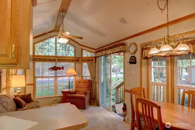 134 Drial Loop, Deming, WA 98244 - Photo 8