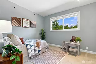 8218 SE 36th St, Mercer Island, WA 98040 - Photo 26