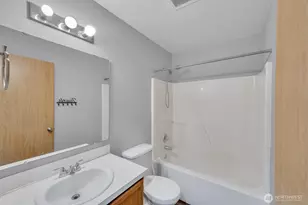 10728 211th Ave Ct E, Bonney Lake, WA 98391 - Photo 12