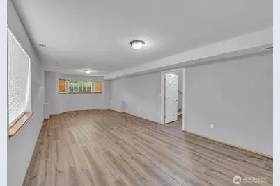 10728 211th Avenue Ct E, Bonney Lake, WA 98391 - Photo 32